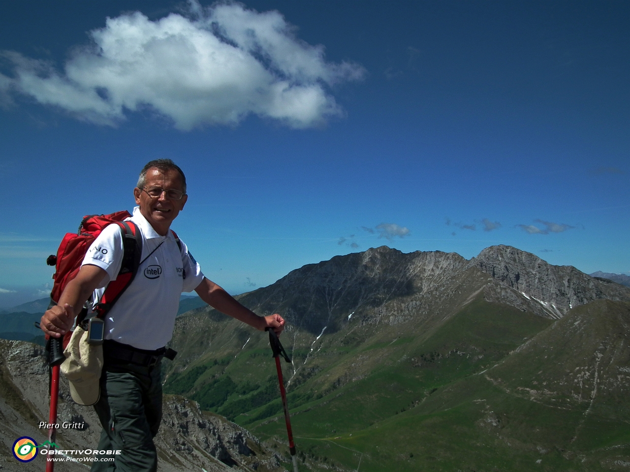 31 in posa con la 'traversata in cresta' del Menna....JPG